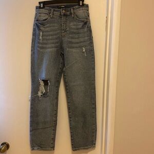 Fashion Nova Jeans / tags removed but have not been worn.